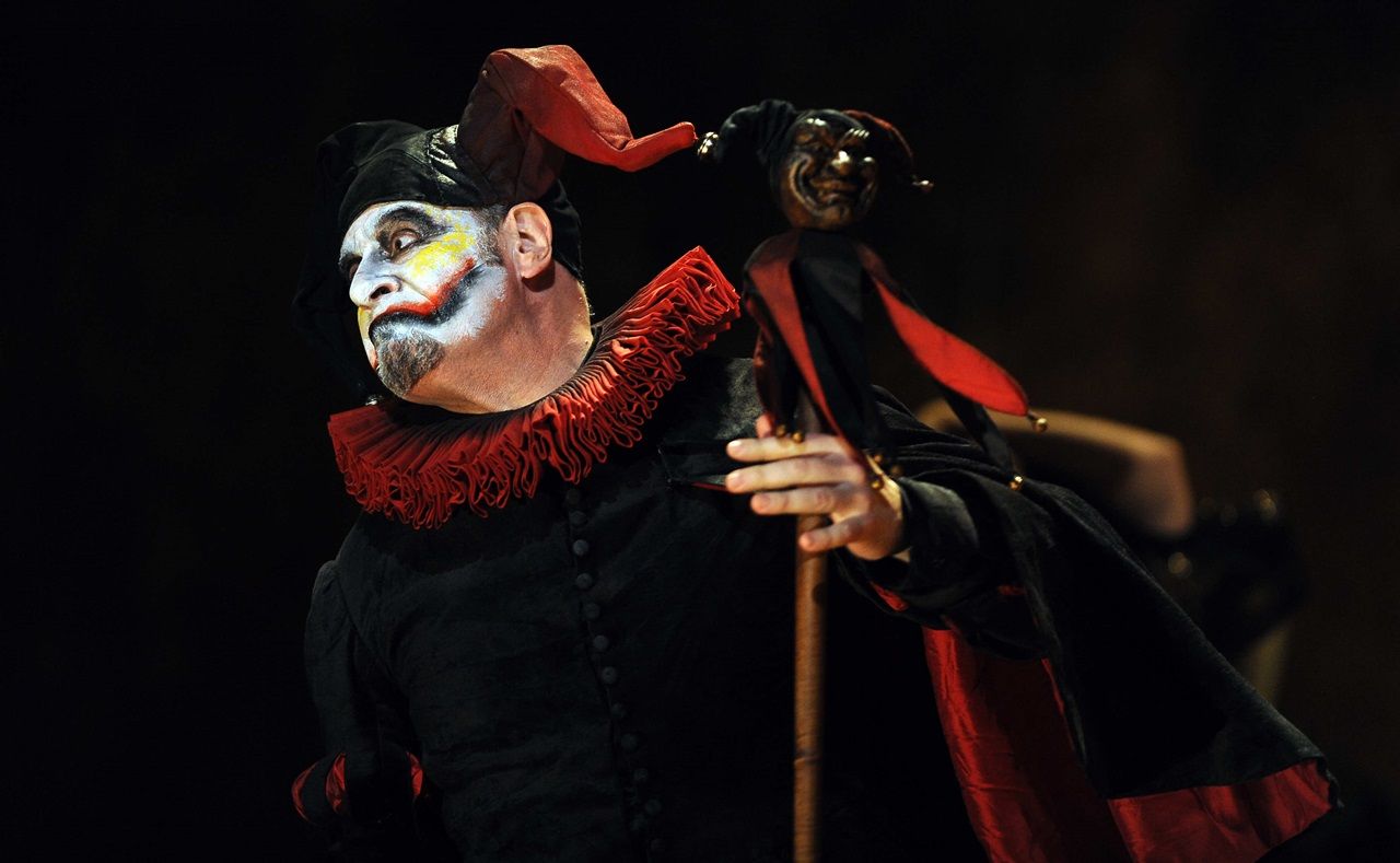 LONDON, ENGLAND - SEPTEMBER 10: Carlos Alvarez as Rigoletto in Giuseppe Verdi's Rigoletto directed by Oliver Mears and conducted by Antonio Pappano at The Royal Opera House on September 10, 2021 in London, England. (Photo by Robbie Jack#Corbis/Corbis via Getty Images)